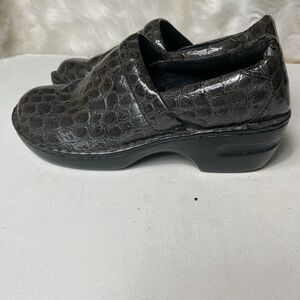 BOC clogs slip on dark gray croc print Sz10W